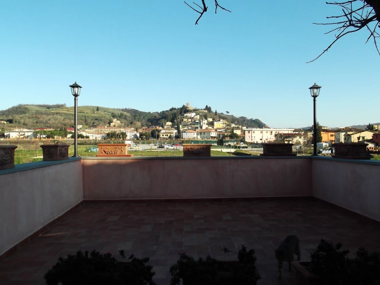 Terratetto a capraia fiorentina rustico pressi stazione terrazza panoramica