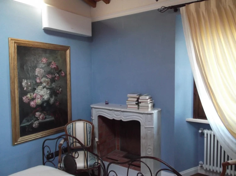 Terratetto a capraia fiorentina rustico pressi stazione camera con vista