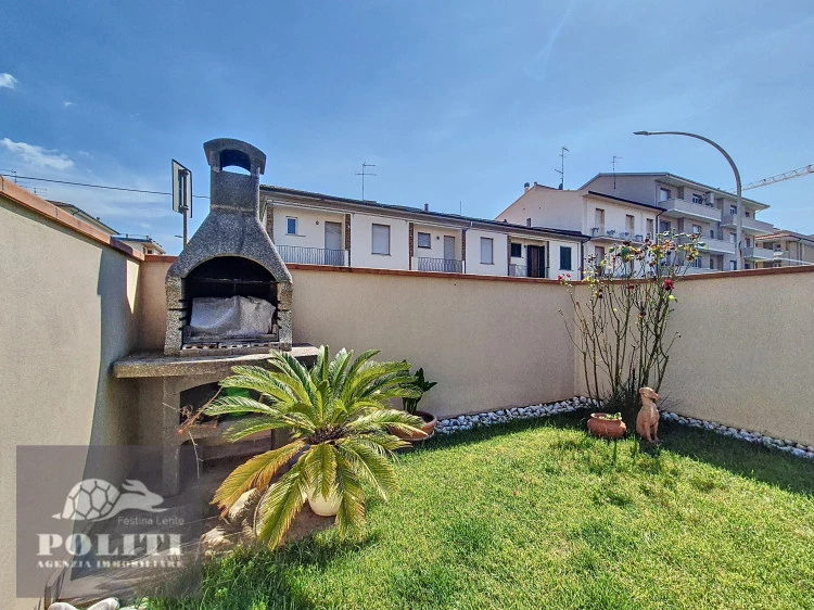 Veranda abitabile Appartamento Prestigioso con ottime finiture e giardino privato zona centrale residenziale Empoli