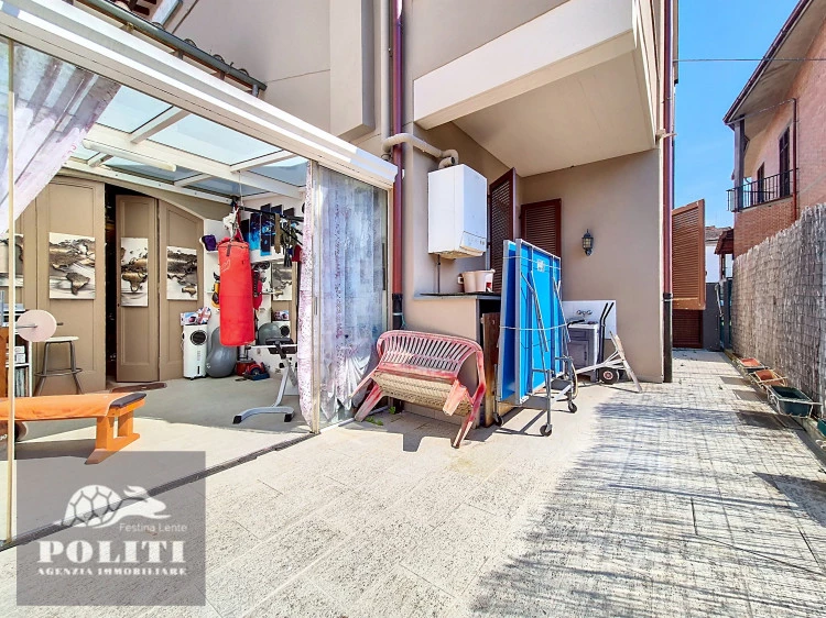 Palestra Privata Appartamento Prestigioso con ottime finiture e giardino privato zona centrale residenziale Empoli