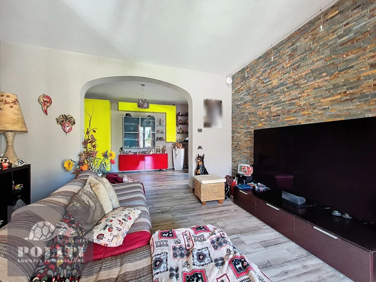 Ampio Salone e Zona Living Appartamento Prestigioso con ottime finiture e giardino privato zona centrale residenziale Empoli