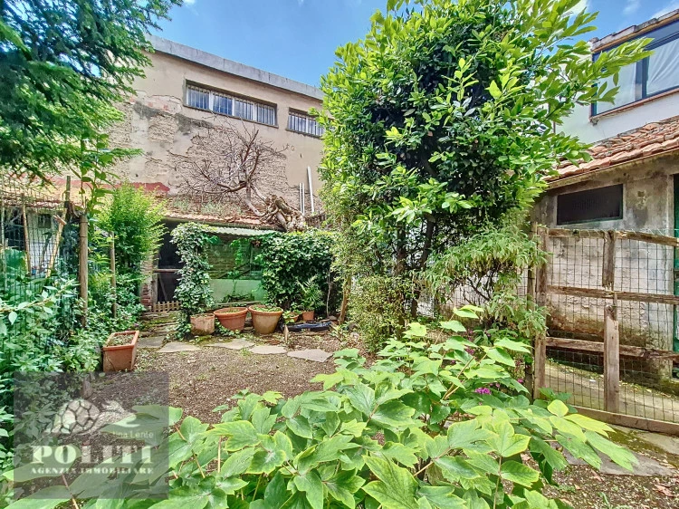 Giardino privato appartamento Empoli zona Piazza della Vittoria