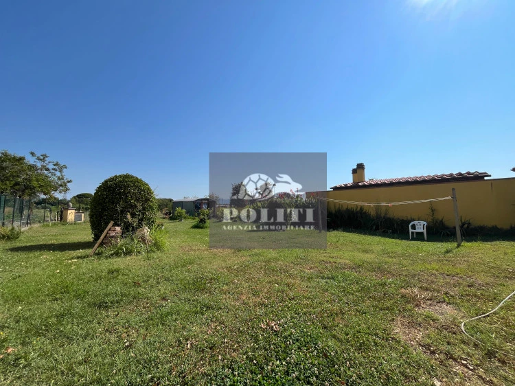 terratetto unifamiliare su due livelli san miniato basso con ampio giardino privato