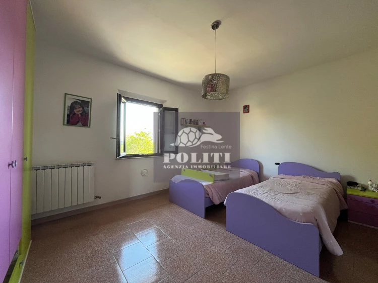 terratetto unifamiliare su due livelli san miniato basso con ampio giardino privato