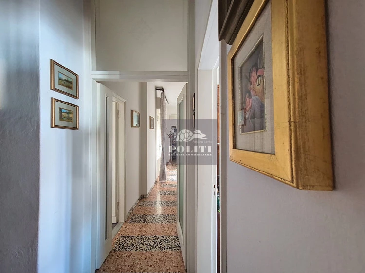 empoli-5-vani-casa-in-vendita disimpegno notturno