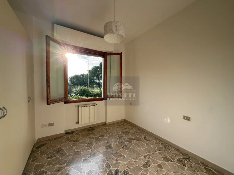 lastra a signa Malmantile 3 vani giardino ristrutturato camera