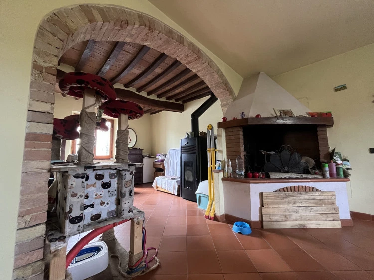 San Pancrazio terratetto in vendita libero rustico sala con camino