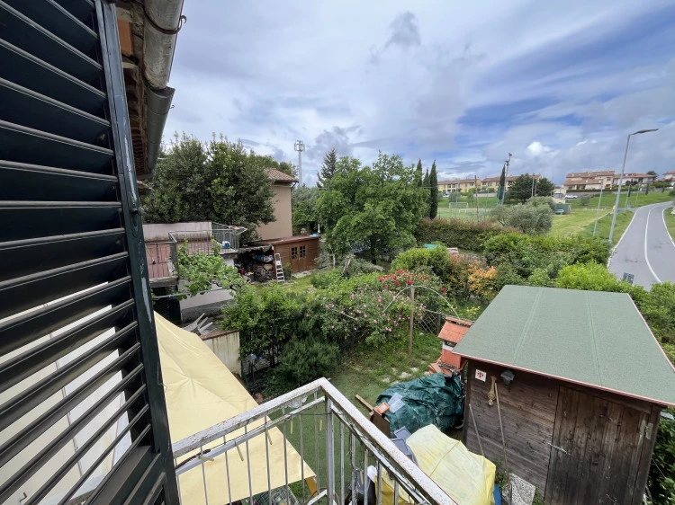 San Pancrazio terratetto in vendita libero rustico giardino e panorama