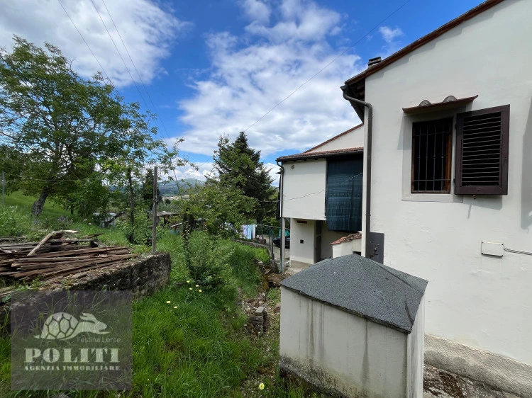 Appartamento su due piani a Montelupo Fiorentino zona Superstrada FI-PI-LI con ampio giardino