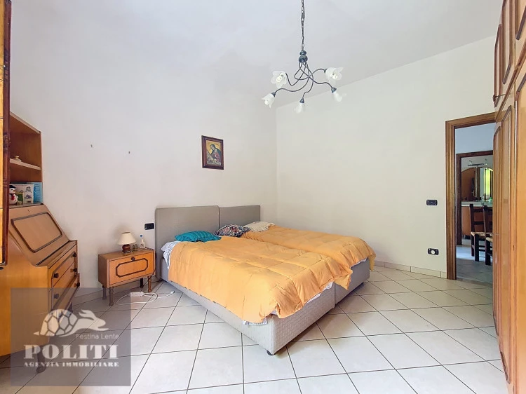 Ampia Camera Appartamento su due piani a Montelupo Fiorentino con ampio giardino