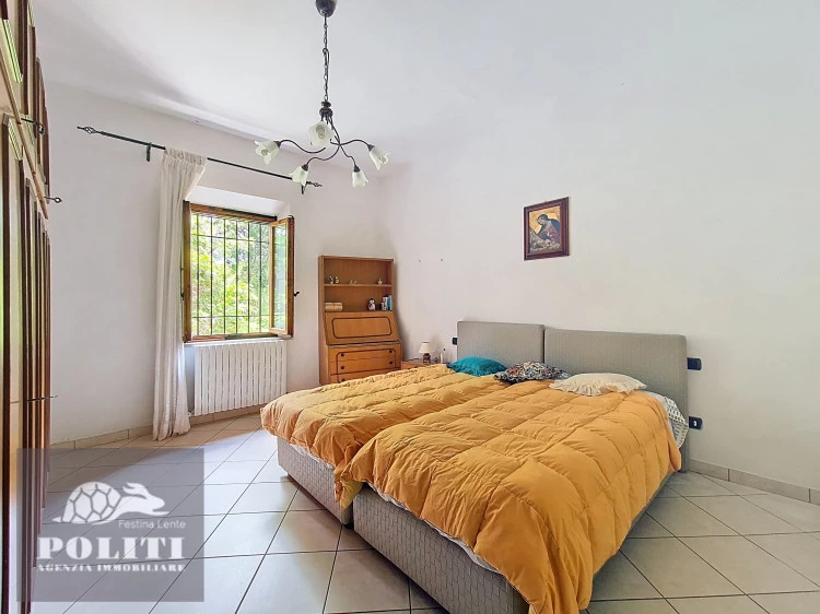 Ampia Camera Appartamento su due piani a Montelupo Fiorentino con ampio giardino