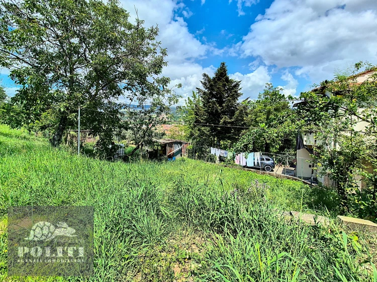 Appartamento su due piani a Montelupo Fiorentino zona Superstrada FI-PI-LI con ampio giardino