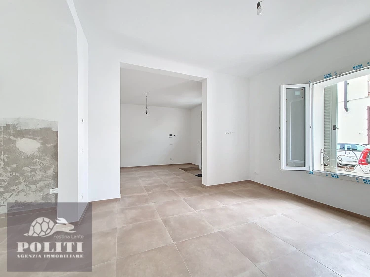 Ampia cucina abitabile Terratetto sue due piani con giardino privato a Ponzano