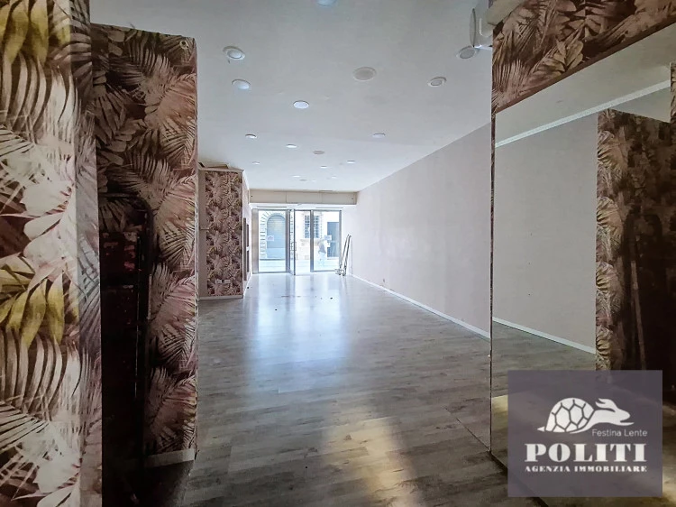 fondo commerciale in vendita via ridolfi empoli ottimo camerini