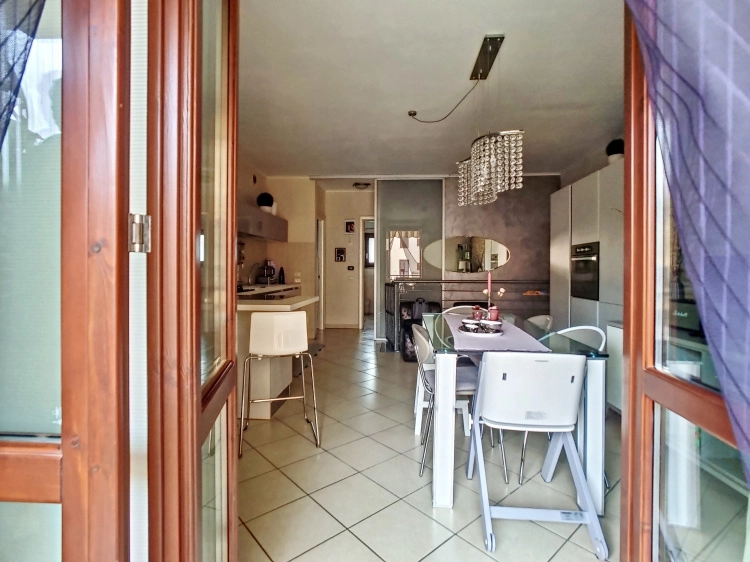 limite sull'arno appartamento in vendita con terrazzo vivibile