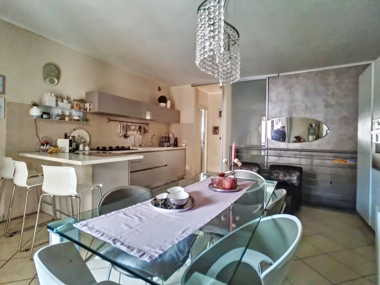 limite sull'arno appartamento duplex di 3 vani cantina e soggiorno in vendita