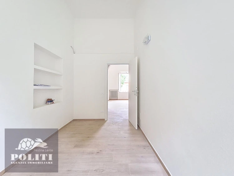 studio camera appartamento Empoli a due passi dalla stazione