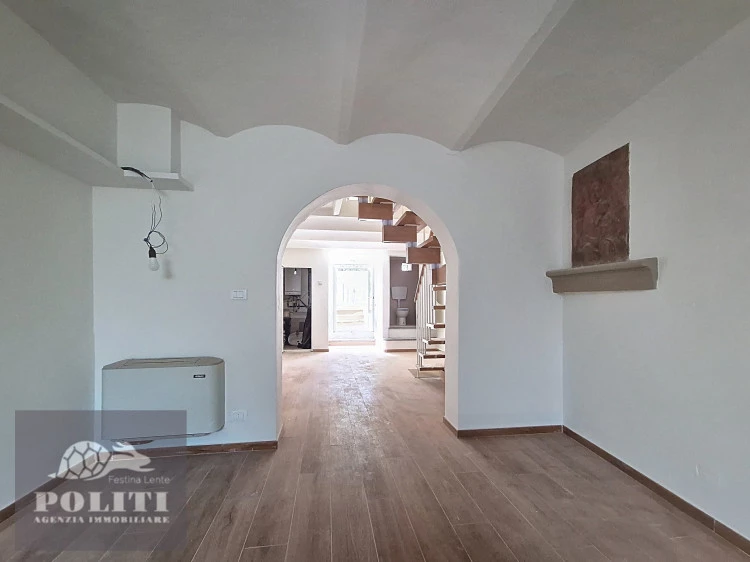 ampia taverna open space appartamento Empoli a due passi dalla stazione