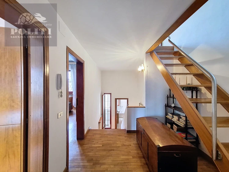 empoli avane terratertto in vendita agenzia immobiliare politi