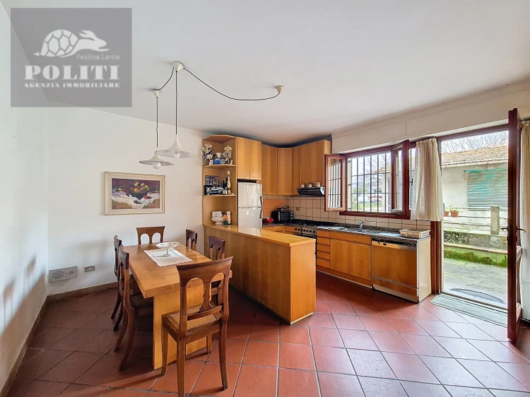 empoli avane terratertto in vendita cucina politimmobiliare