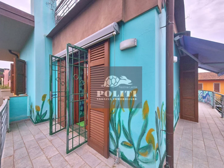 Ampio terrazzo abitabile villa bifamiliare ottima zona residenziale montelupo fiorentino