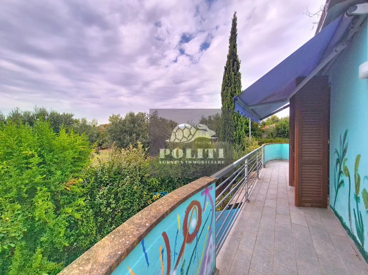 Ampio terrazzo abitabile villa bifamiliare ottima zona residenziale montelupo fiorentino