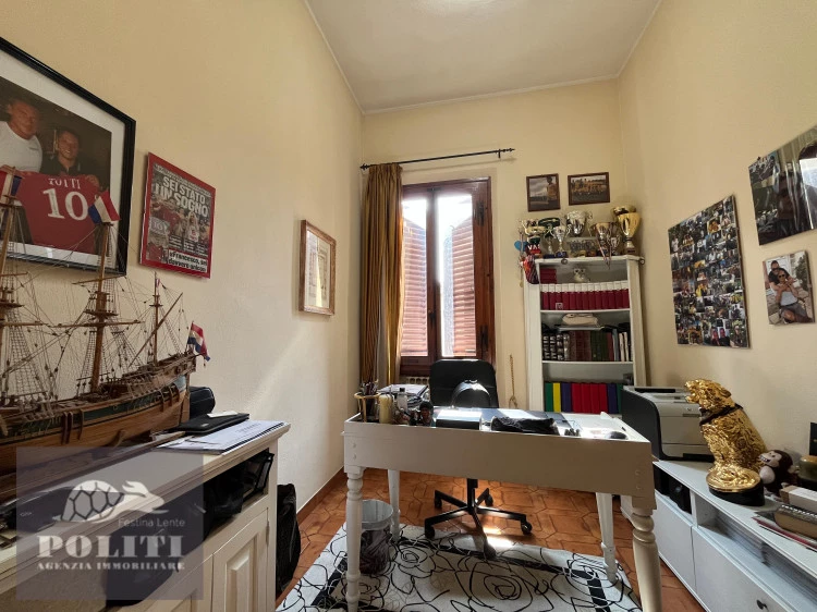 Appartamento signorile in ottima zona Castelfiorentino con giardino privato e posto auto