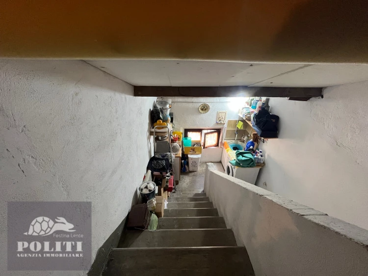Appartamento signorile in ottima zona Castelfiorentino con giardino privato e posto auto
