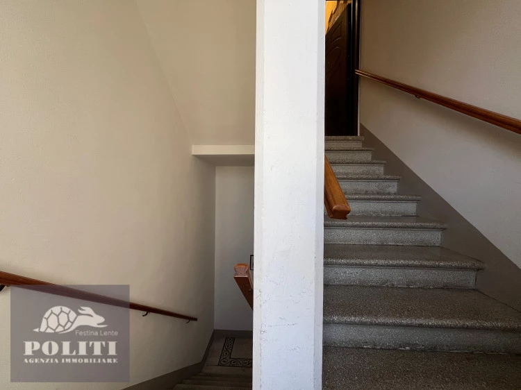 Appartamento signorile in ottima zona Castelfiorentino con giardino privato e posto auto
