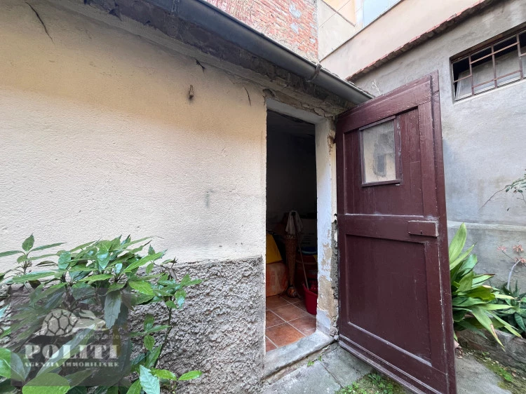 Appartamento signorile in ottima zona Castelfiorentino con giardino privato e posto auto