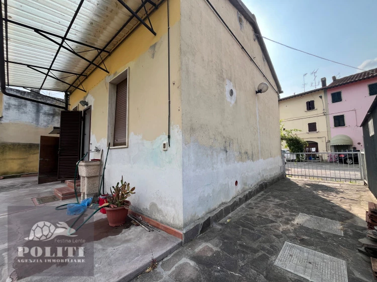 Ampio Giardino Privato Terratetto a due passi da Montelupo Fiorentino