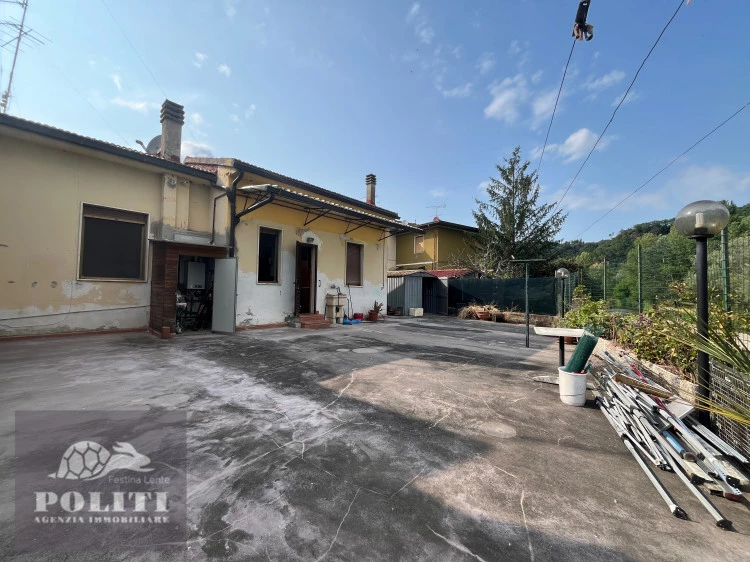 Ampio Giardino Privato Terratetto a due passi da Montelupo Fiorentino