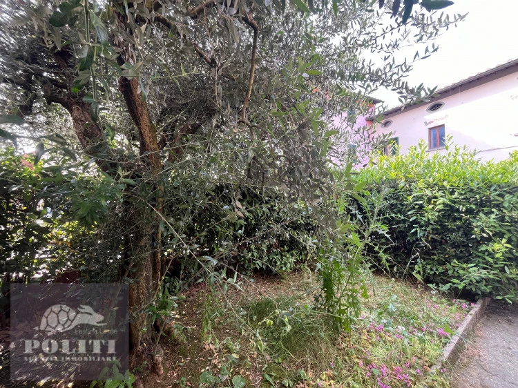 Ampio Giardino Privato Terratetto a due passi da Montelupo Fiorentino
