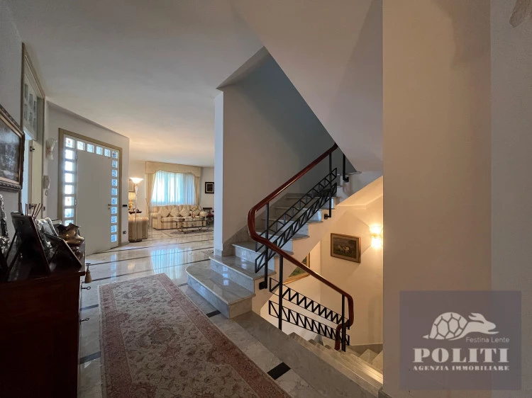 Ampio salone Lussuosa Villa Bifamiliare Cerreto Guidi con giardino privato con vista sulle colline toscane