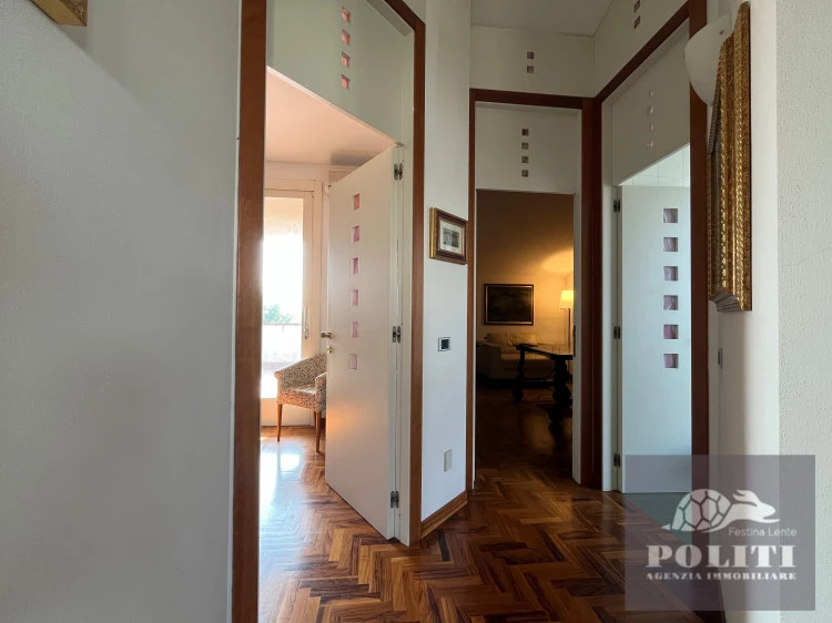 Mansarda abitabile Lussuosa Villa Bifamiliare Cerreto Guidi con giardino privato con vista sulle colline toscane