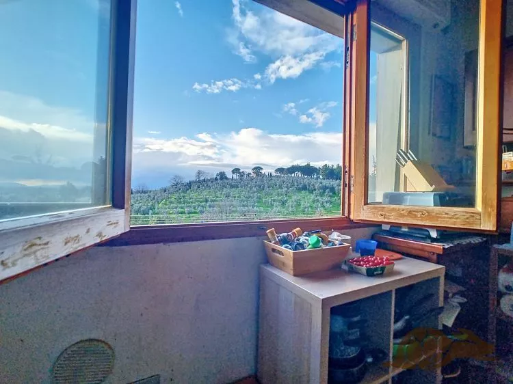 la casa al museo di leonardo cucina panoramica su colline di vinci